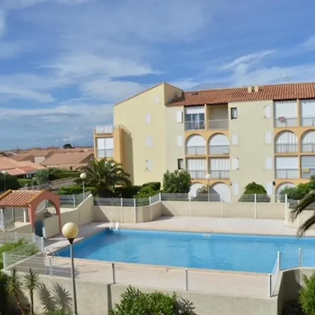 T2 Avec Climatisation Et Parking A Narbonne-plage - Fr-1-795-57